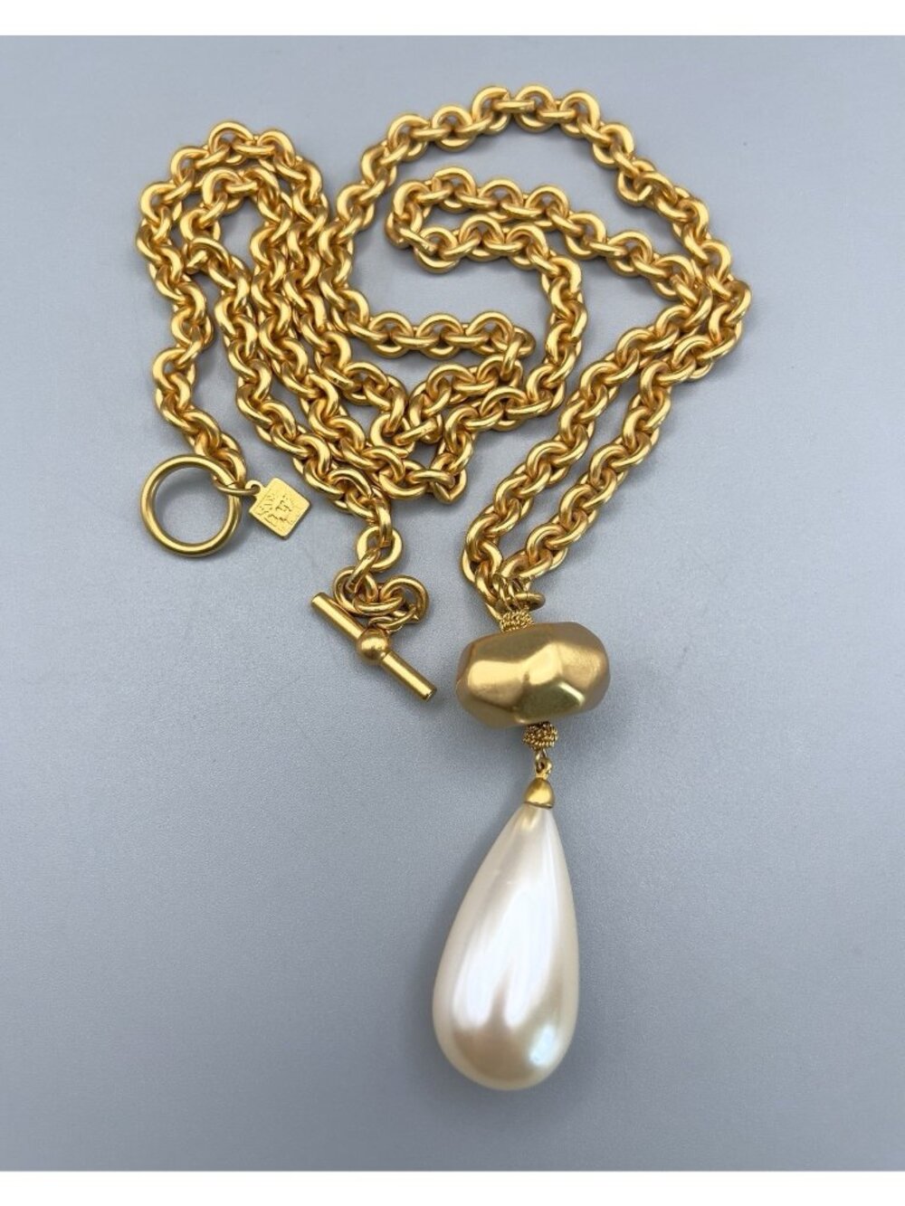 Vintage Anne Klein Heavy Gold Tone Pearl Drop Toggle Runway Necklace